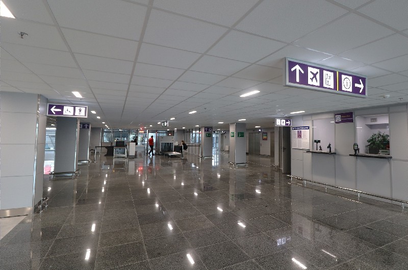 Термiнал D