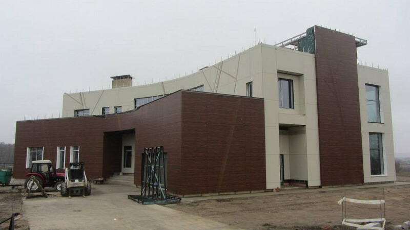 Приватний котедж с.Дзвінкове