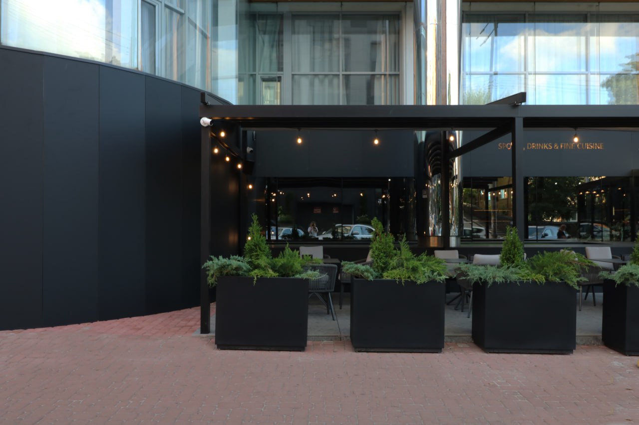 Sports, Drinks&Fine Cuisine