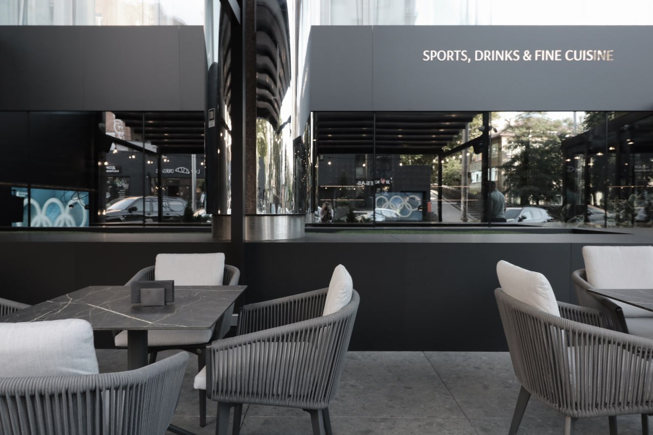 Sports, Drinks&Fine Cuisine