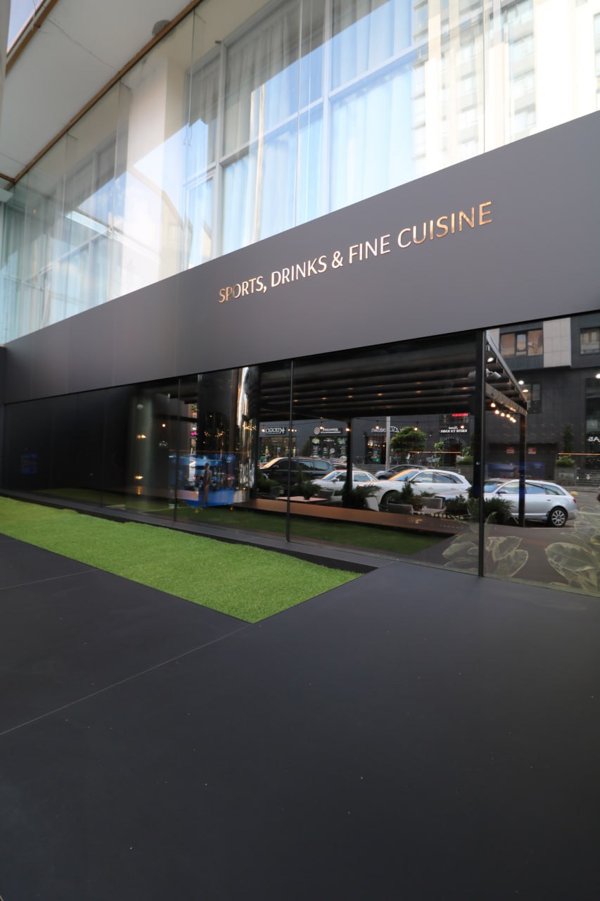 Sports, Drinks&Fine Cuisine