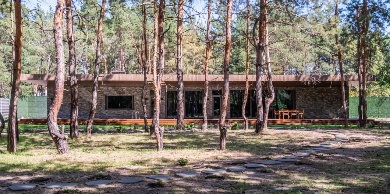 Сучасне уособлення класичної української хати 19 ст